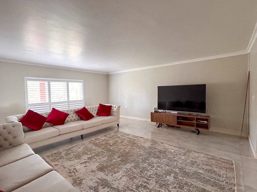 10 Bedroom Property for Sale in Parys Free State